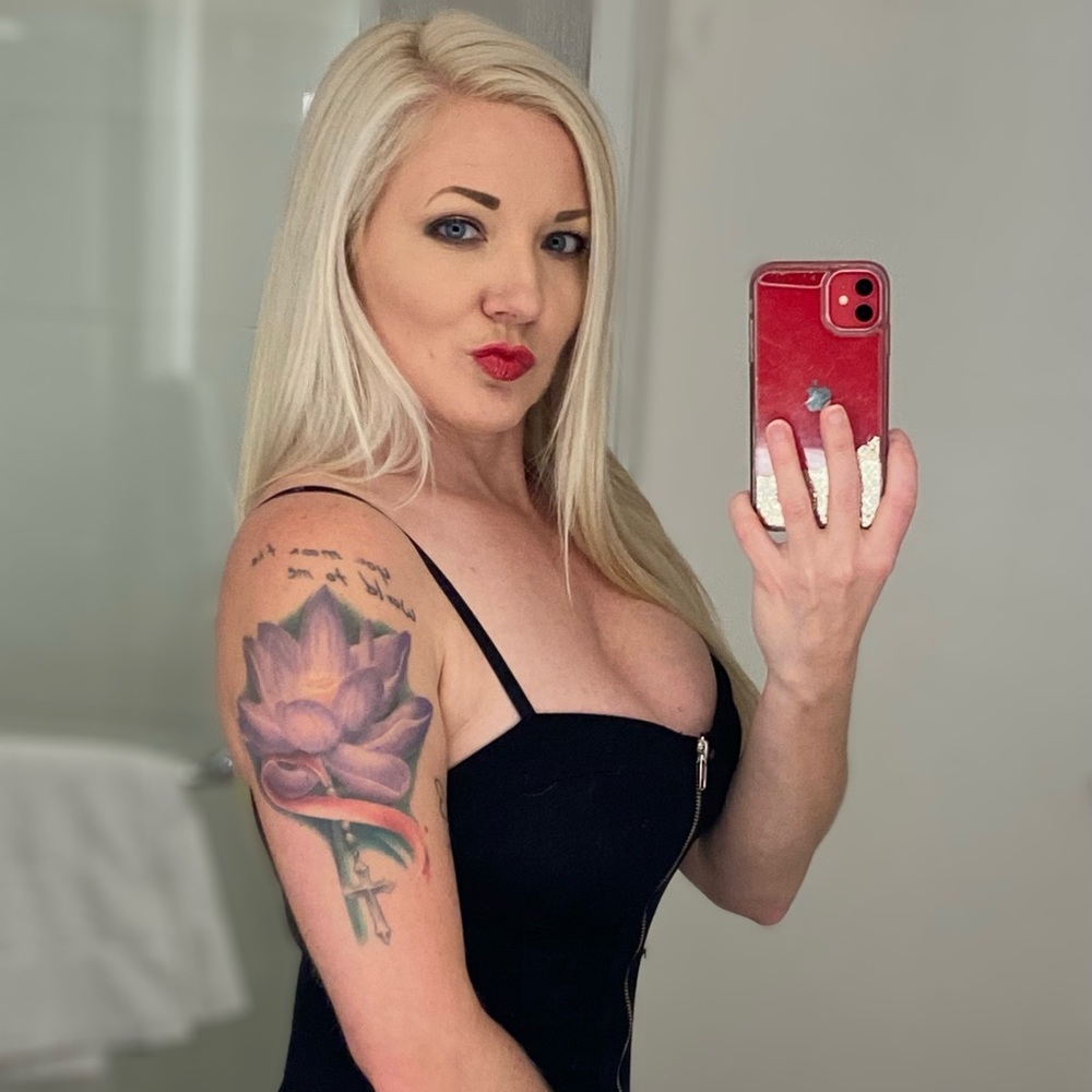 Meet your Posher, Andrea